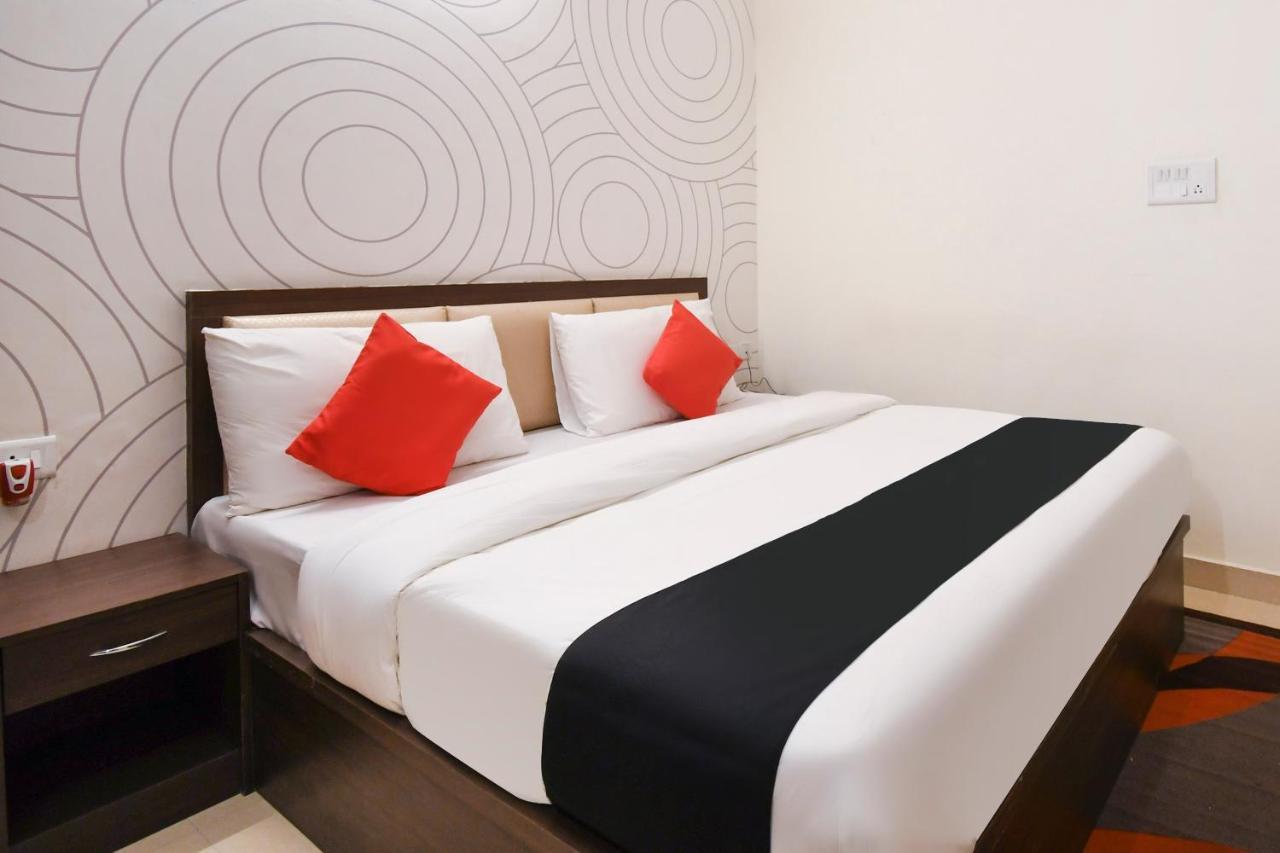 Capital O 70097 Sudha Inn Lucknow Exterior foto